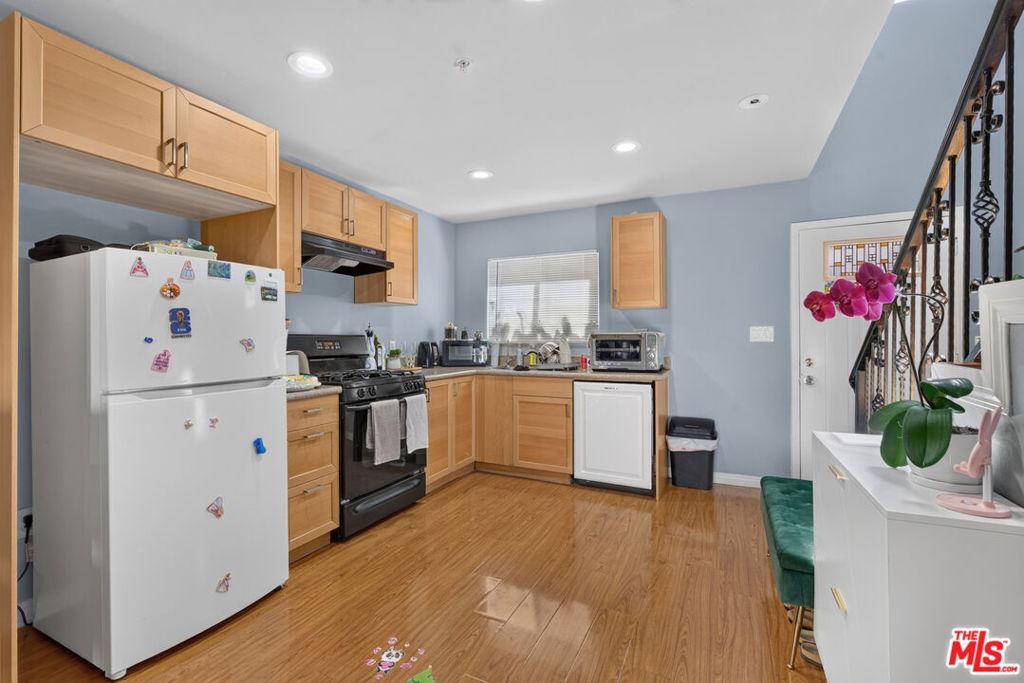 MLS #26862315 image #0