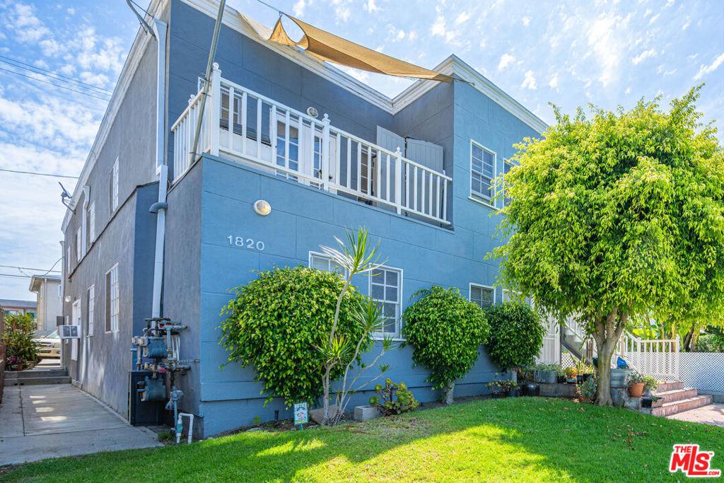 1820 S Barrington AV #202 Los Angeles CA 90025 | MLS #26862527 45 MLS #26862527 image #0