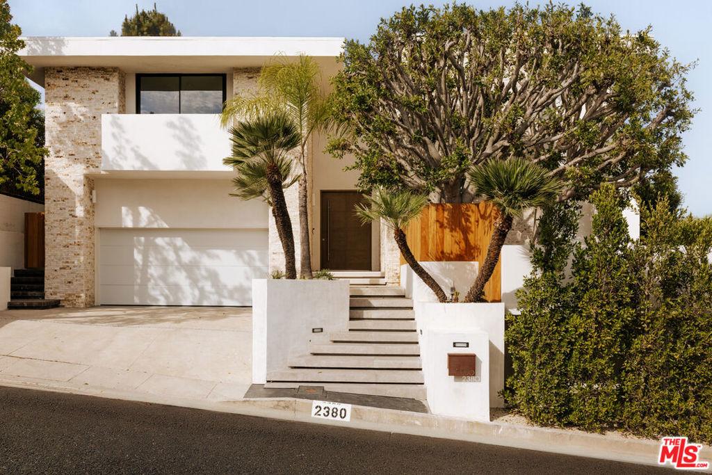 MLS #26862811 image #0