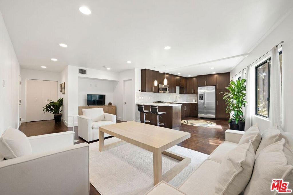 MLS #26862959 image #0
