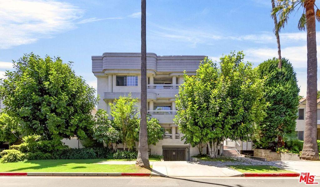 538 Glenwood RD #1 Glendale CA 91202 | MLS #26863125 45 MLS #26863125 image #0