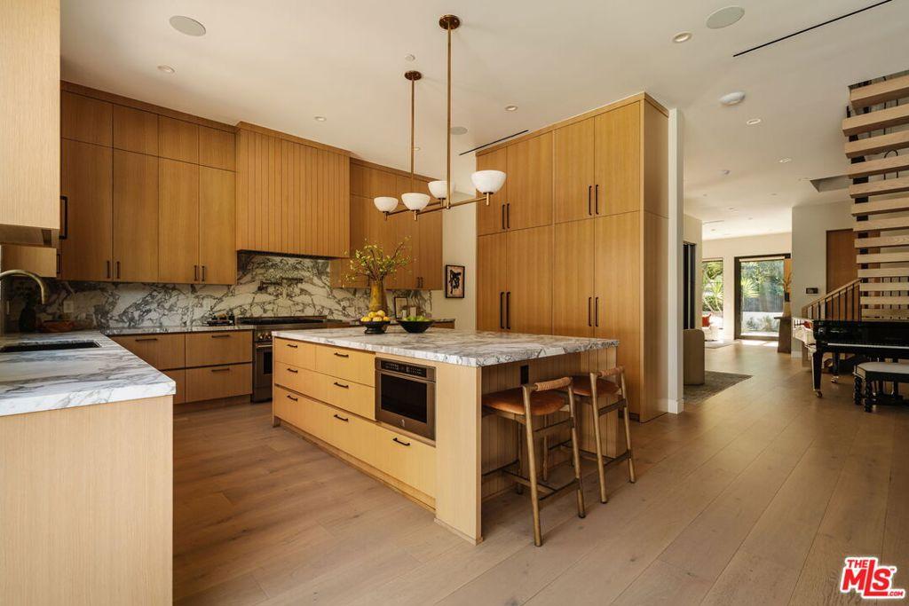 MLS #26863191 image #0