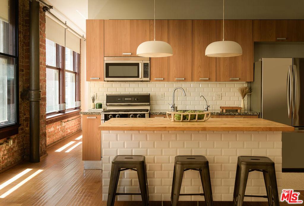 460 S Spring ST #810 Los Angeles CA 90013 | MLS #26863493 45 MLS #26863493 image #0