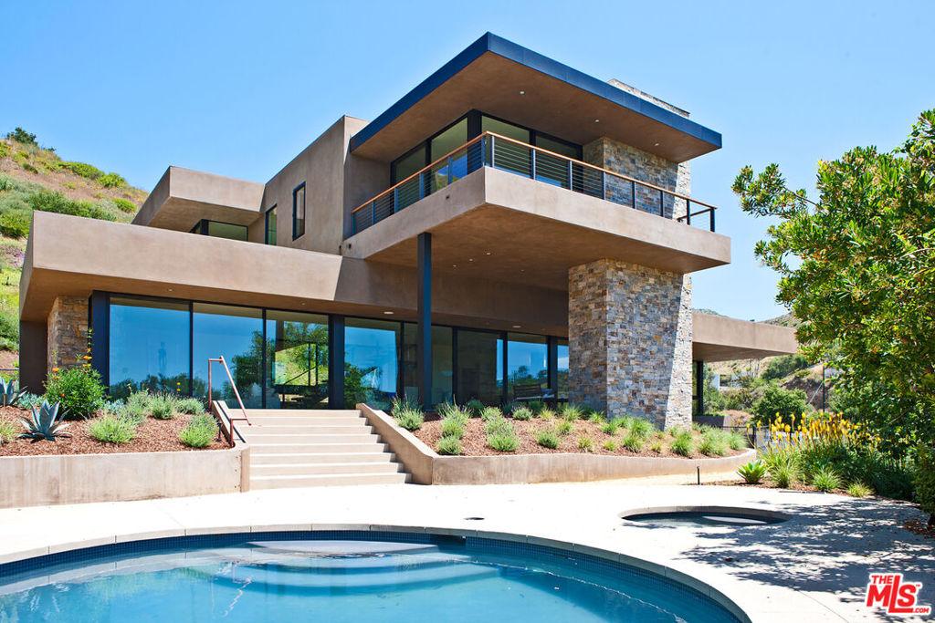 MLS #26863541 image #0