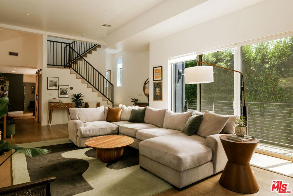 MLS #26863953 image #0