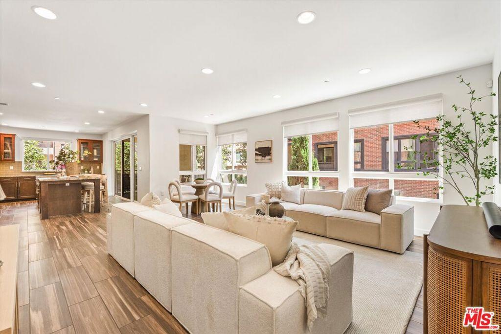 MLS #26864181 image #0