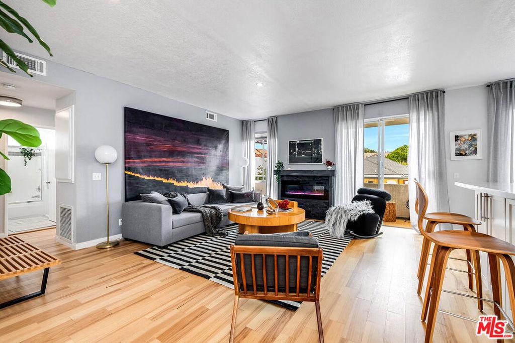1310 N Detroit ST #206 Los Angeles CA 90046 | MLS #26864279 45 MLS #26864279 image #0