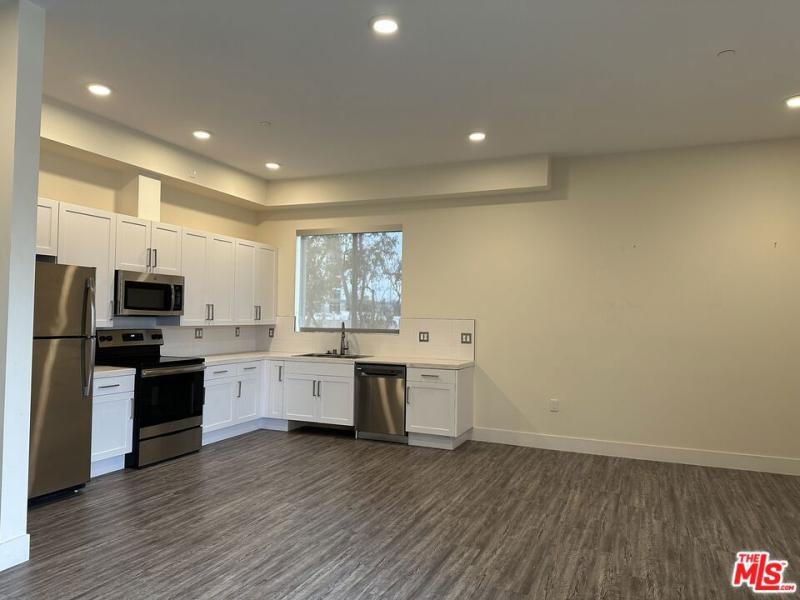 11115 Mccormick ST #401 North Hollywood CA 91601 | MLS #26864569 45 MLS #26864569 image #0