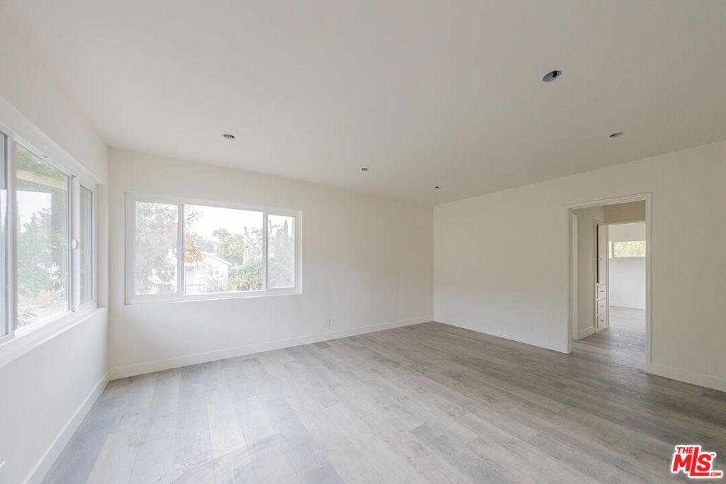 MLS #26864987 image #0