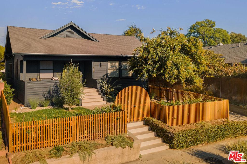 MLS #26865199 image #0