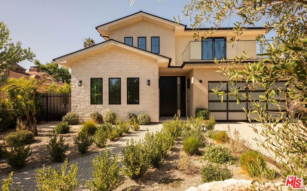 MLS #26865857 image #0