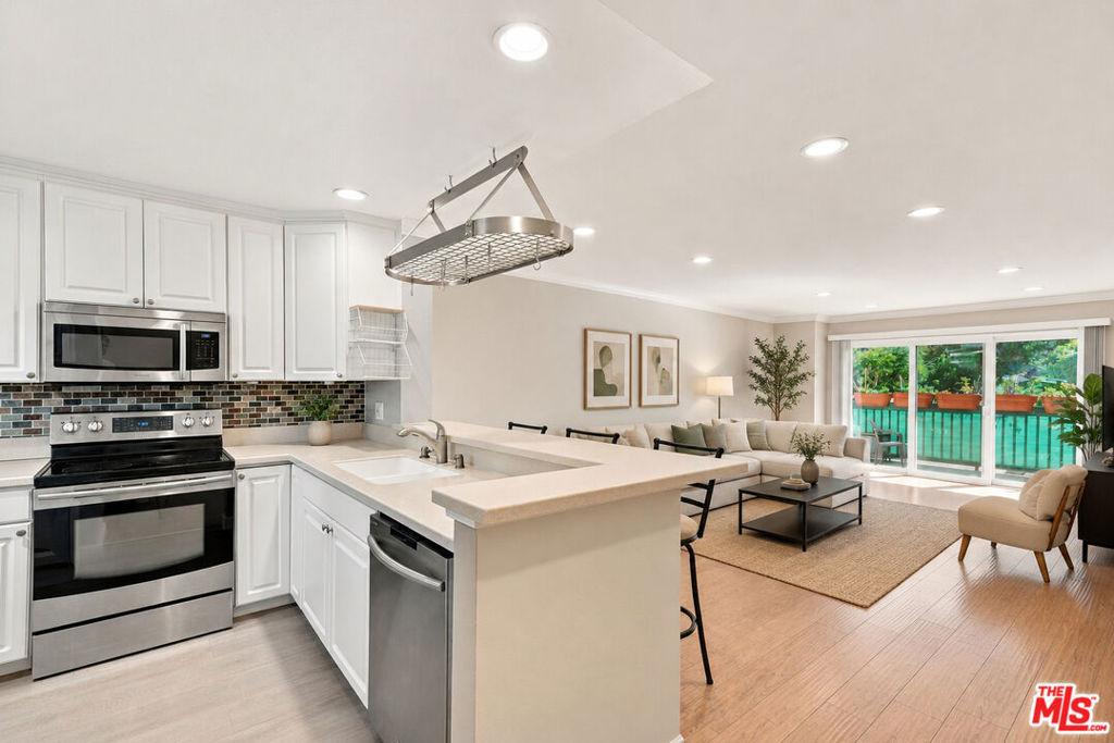 MLS #26865917 image #0