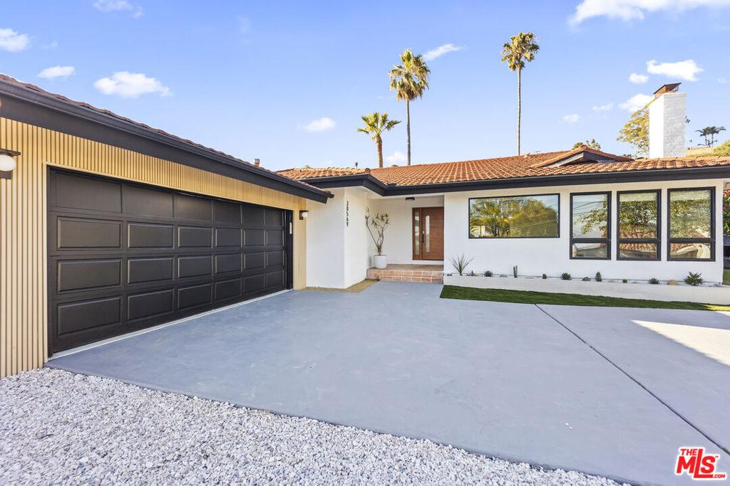 MLS #26866015 image #0