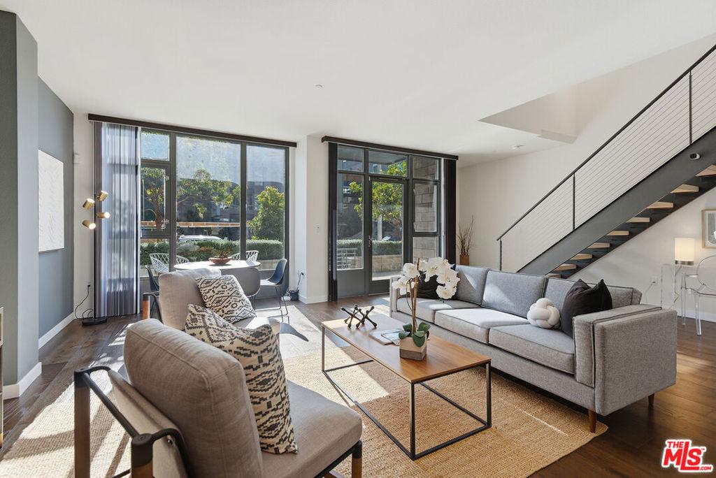 13045 Pacific #120 Los Angeles CA 90094 | MLS #26866195 45 MLS #26866195 image #0