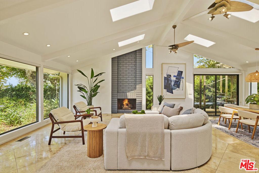 MLS #26866681 image #0
