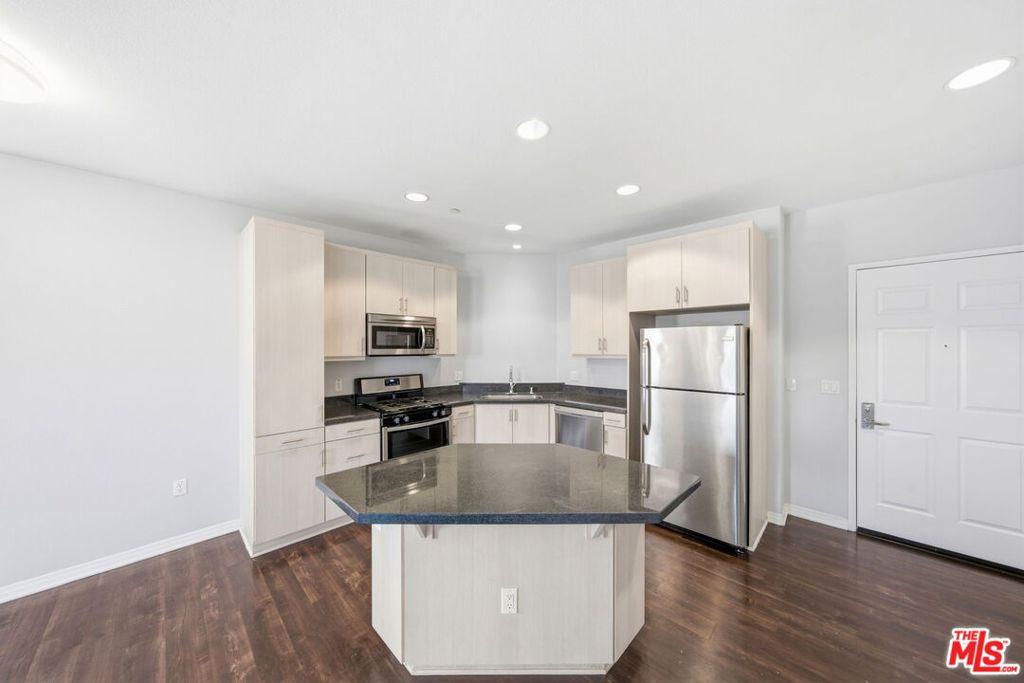 MLS #26866707 image #0