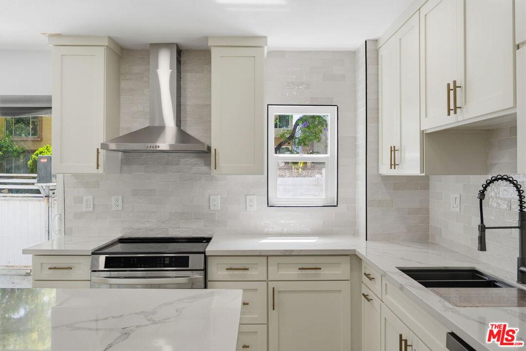 MLS #26866719 image #0