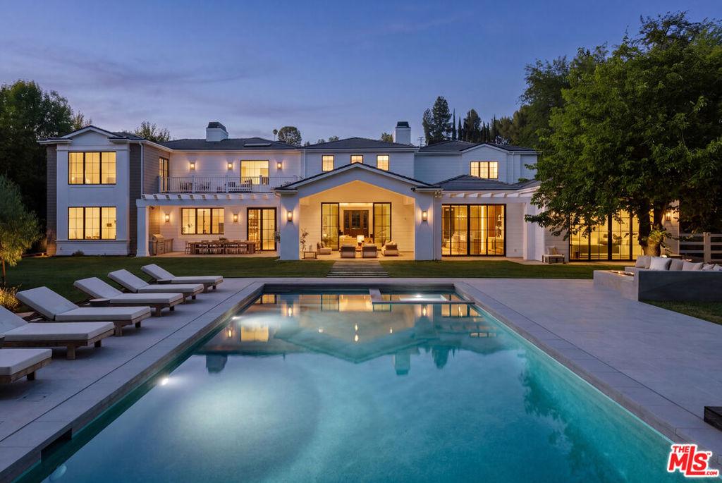 MLS #26867065 image #0