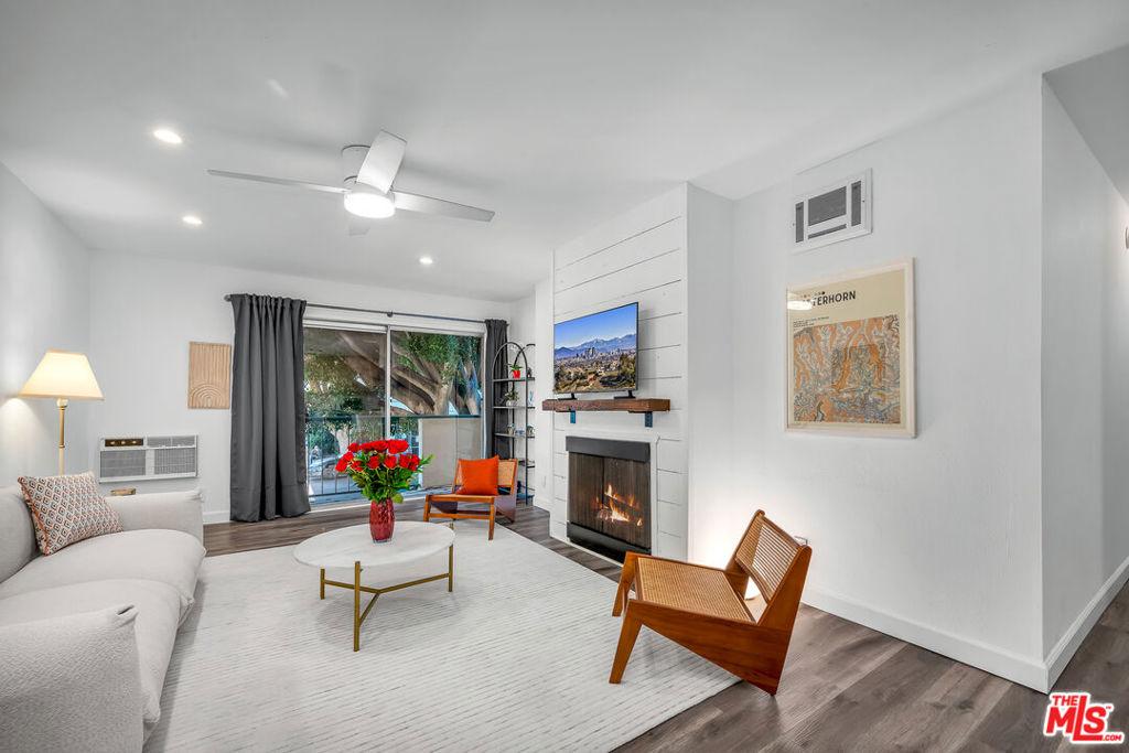 3640 Cardiff AV #119 Los Angeles CA 90034 | MLS #26867163 45 MLS #26867163 image #0