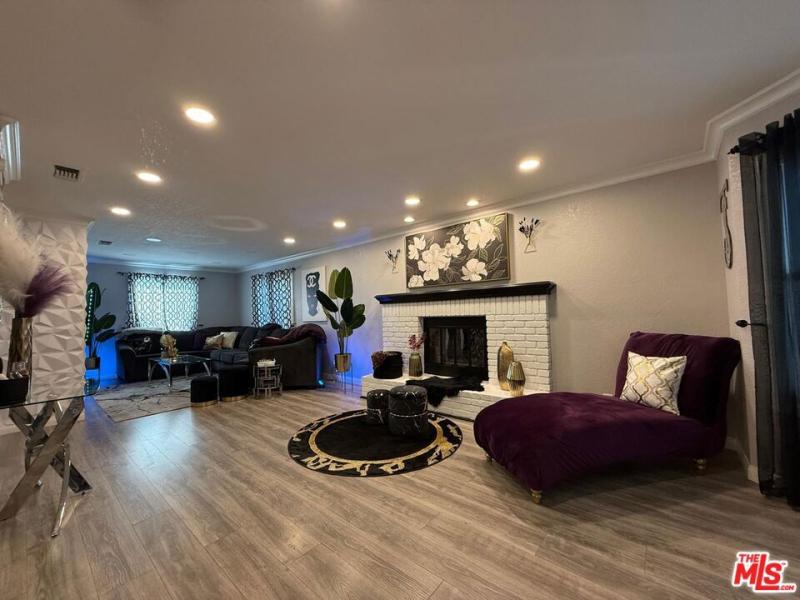 MLS #26867317 image #0