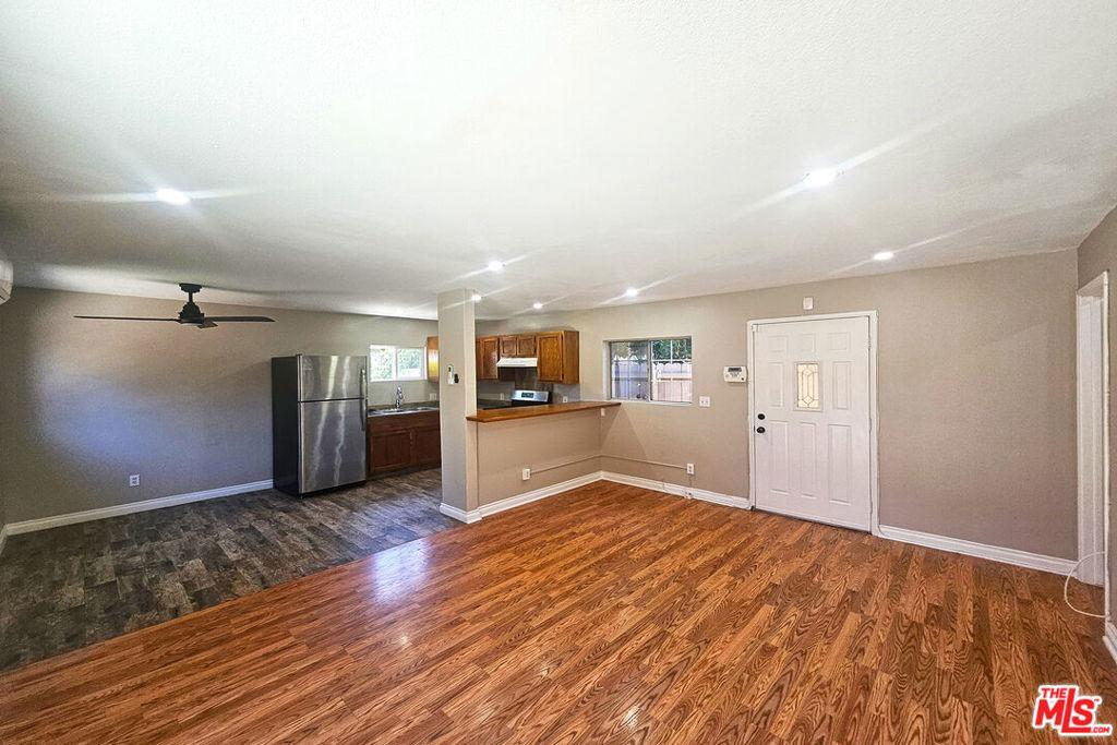 1/2 Jellico AV Van Nuys CA 91406 | MLS #26867429 45 MLS #26867429 image #0