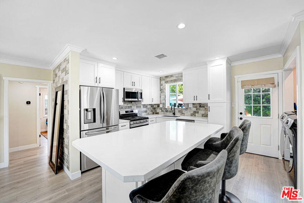MLS #26867505 image #0