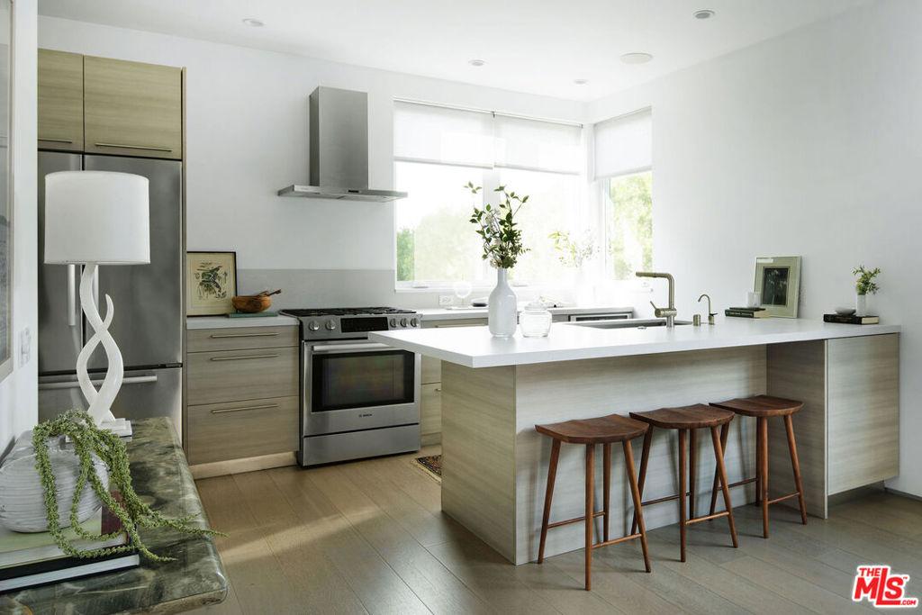 MLS #26867635 image #0