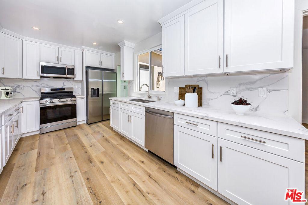 MLS #26867685 image #0
