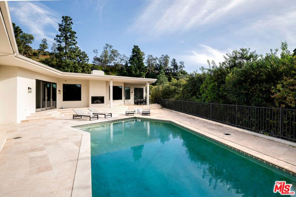 MLS #26867695 image #0