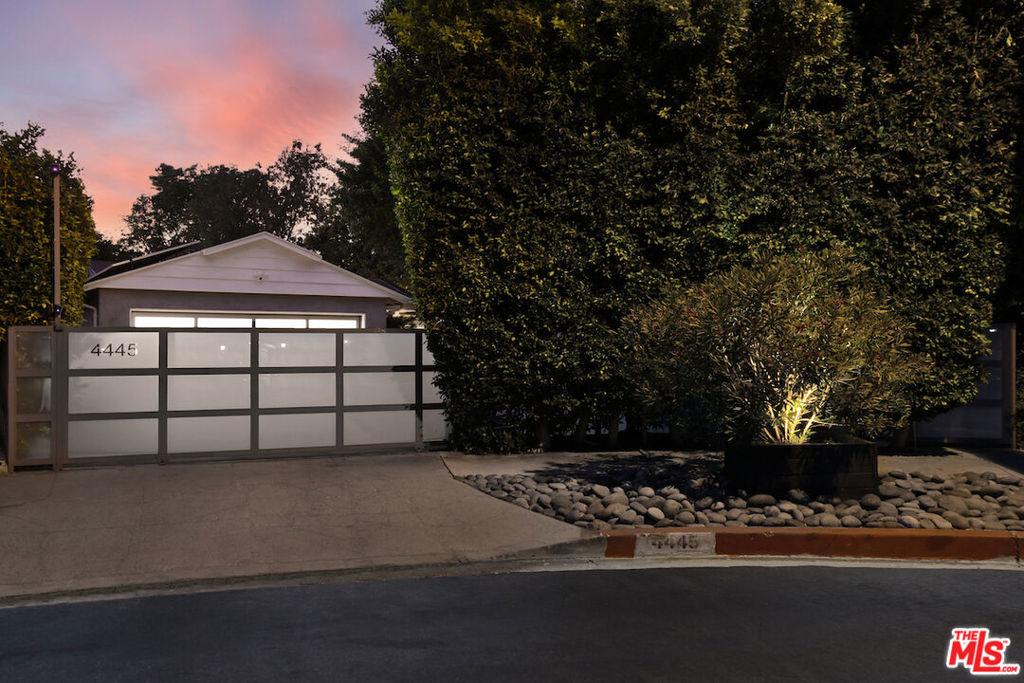 MLS #26867815 image #0
