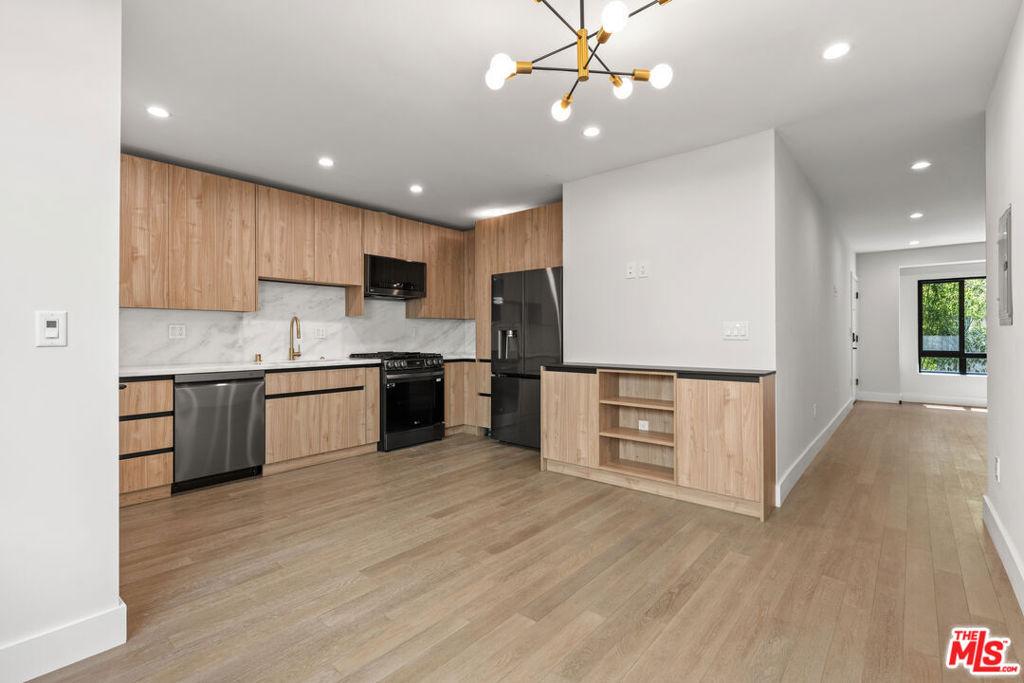 1444 S Crescent Heights BL Los Angeles CA 90035 | MLS #26868257 45 MLS #26868257 image #0