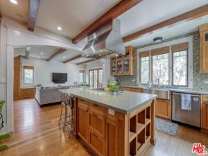 933 Venezia AV Venice CA 90291 | MLS #26868321 45 MLS #26868321 image #0