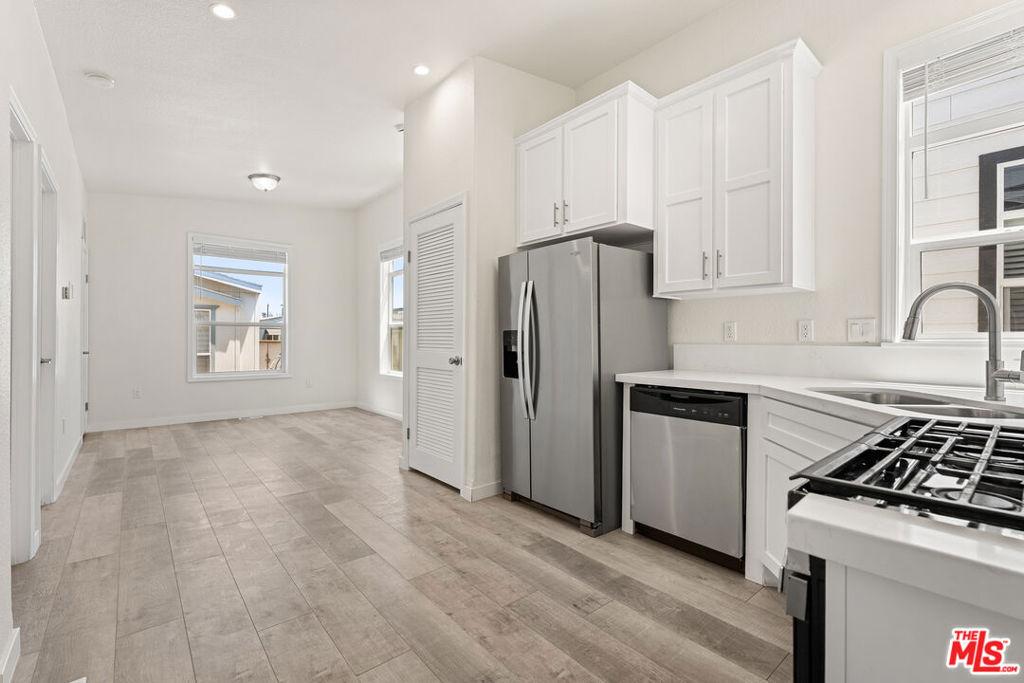 MLS #26868433 image #0