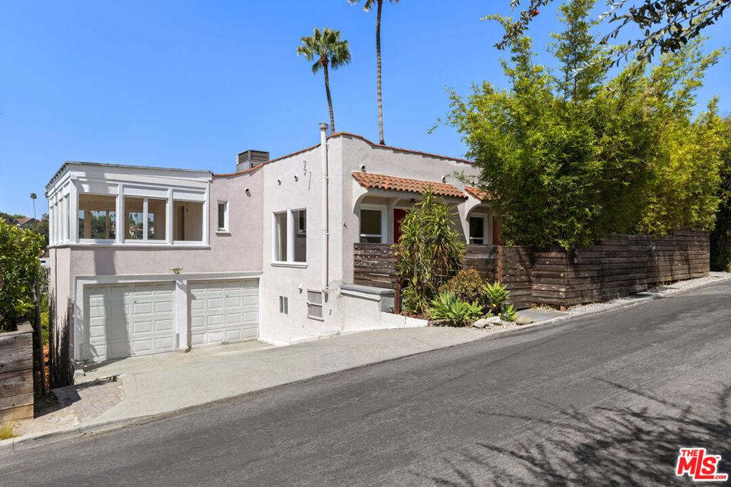 1523 Murray DR Los Angeles CA 90026 | MLS #26868455 45 MLS #26868455 image #0