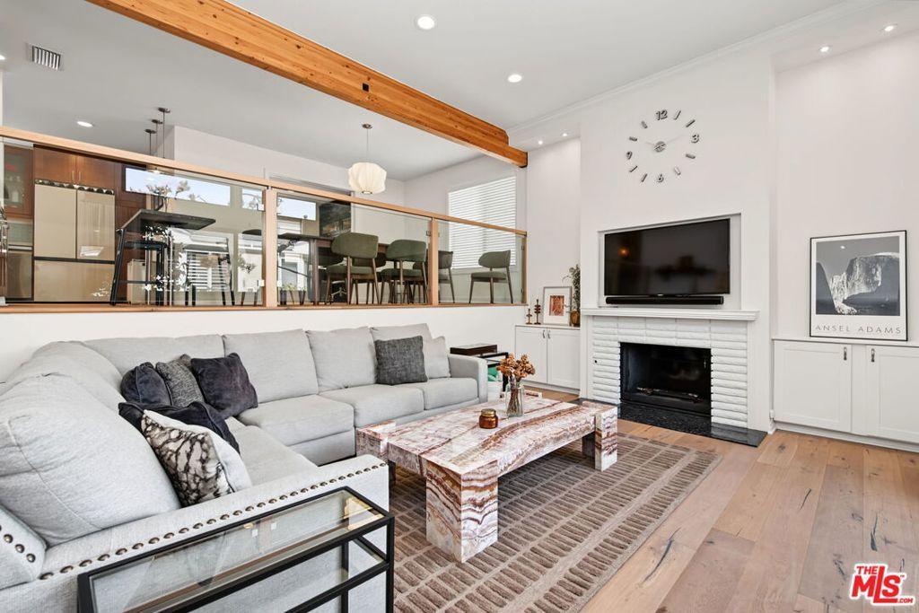 954 20th ST #B Santa Monica CA 90403 | MLS #26868565 45 MLS #26868565 image #0