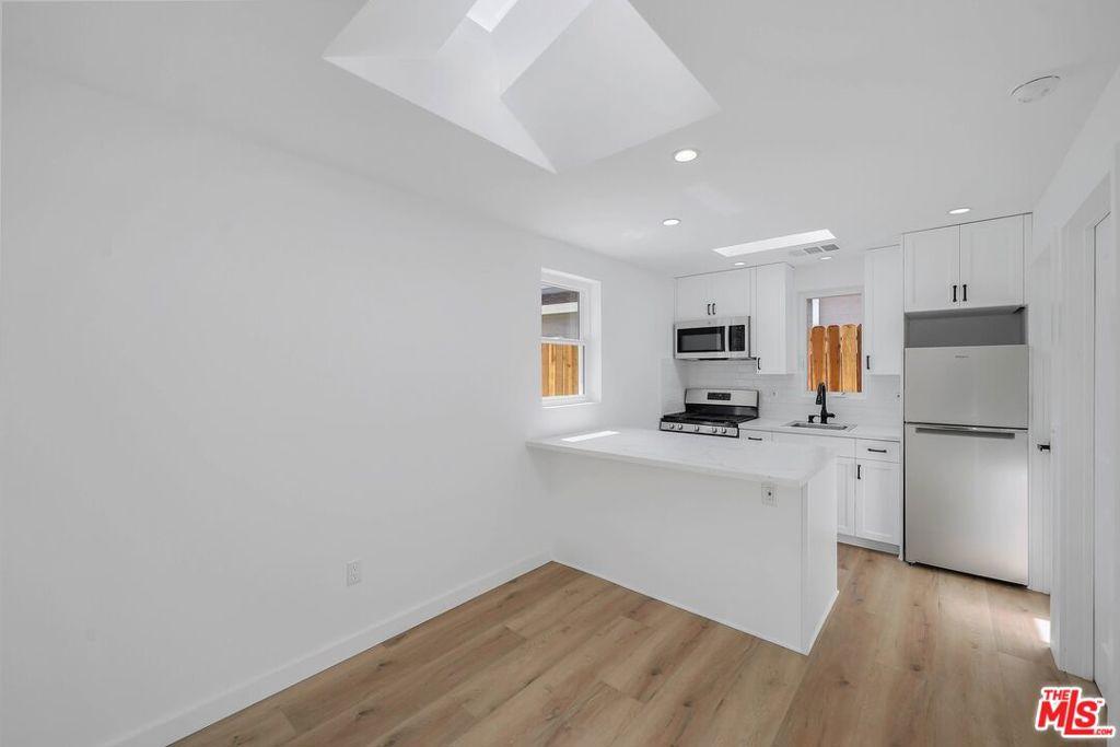 MLS #26869039 image #0