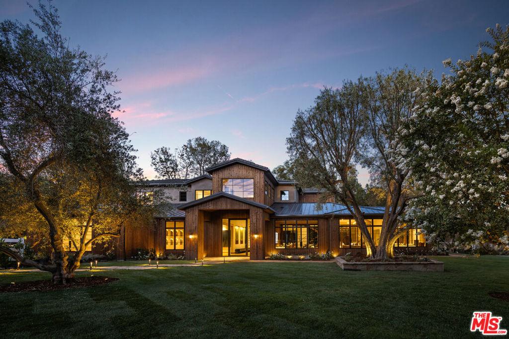 MLS #26869265 image #0