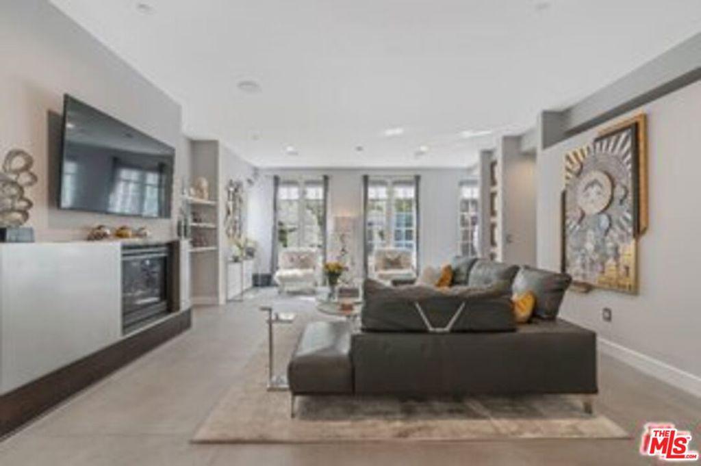 1250 N Harper AV #302 Los Angeles CA 90046 | MLS #26869301 45 MLS #26869301 image #0