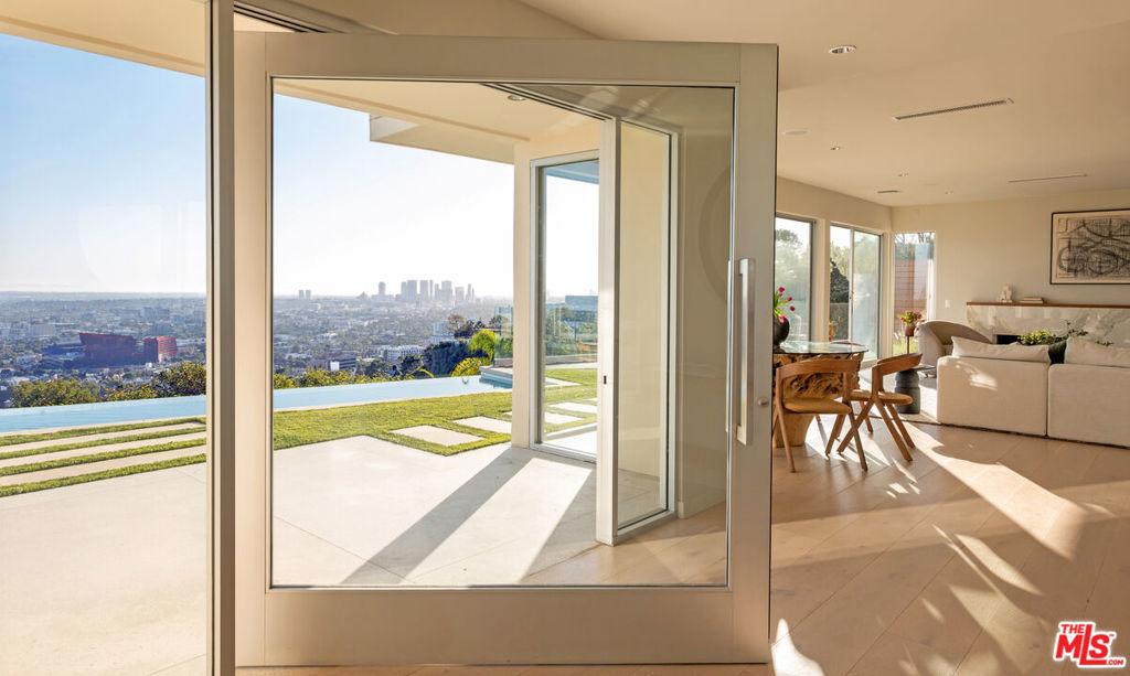 8515 Hedges WY Los Angeles CA 90069 | MLS #26869979 45 MLS #26869979 image #0