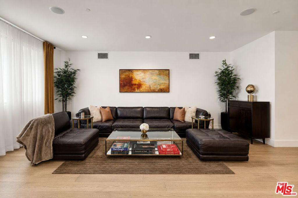 MLS #26870169 image #0