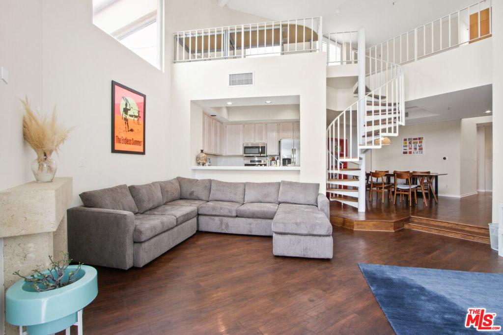 MLS #26870595 image #0