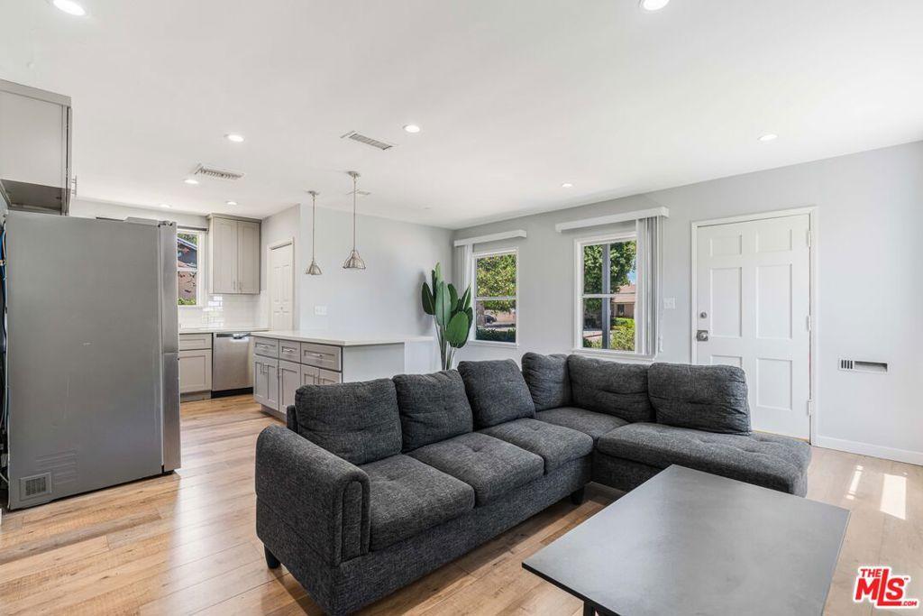 MLS #26870915 image #0