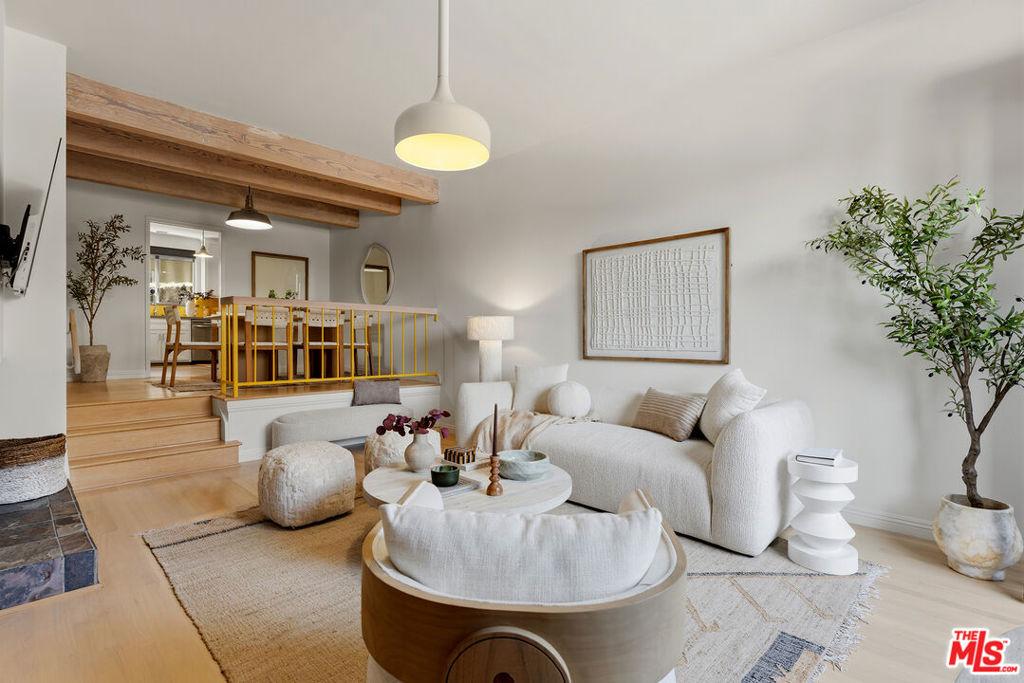 958 18th ST #4 Santa Monica CA 90403 | MLS #26871193 45 MLS #26871193 image #0