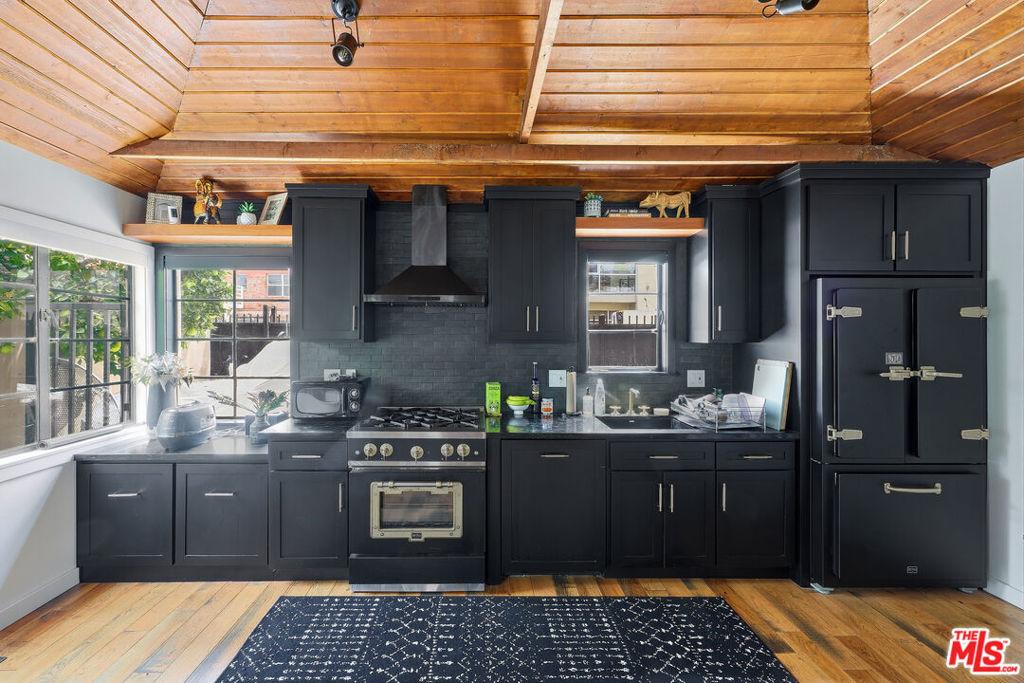 MLS #26871373 image #0