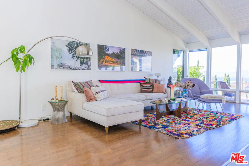 MLS #26871433 image #0