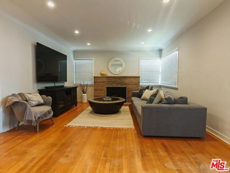 8950 Gibson ST Los Angeles CA 90034 | MLS #26871765 45 MLS #26871765 image #0