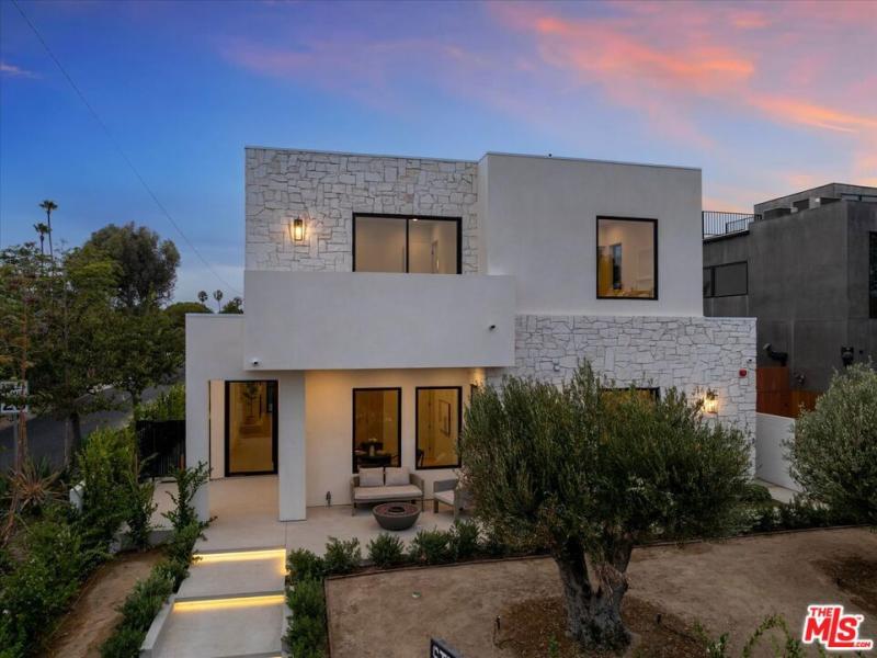 MLS #26871897 image #0