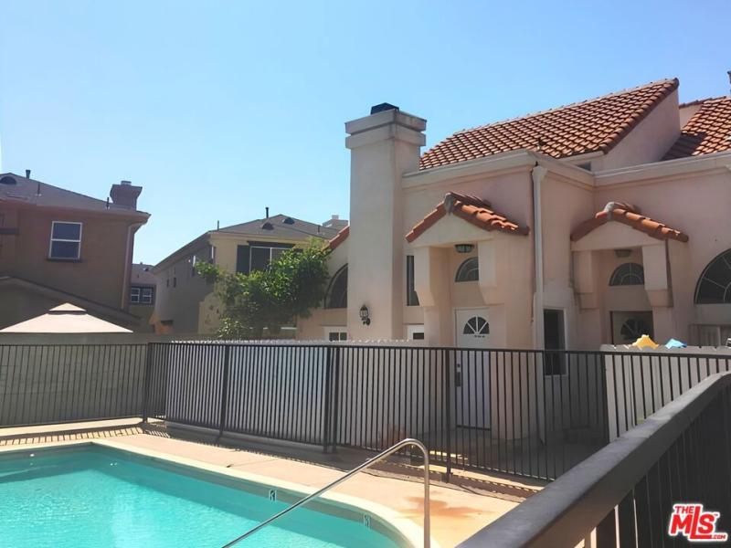 14422 Terra Bella ST #A Los Angeles CA 91402 | MLS #26871901 45 MLS #26871901 image #0