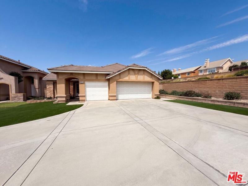 MLS #26872393 image #0