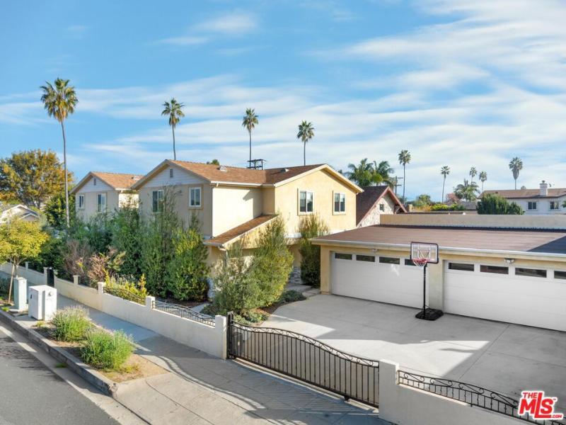 MLS #26872503 image #0
